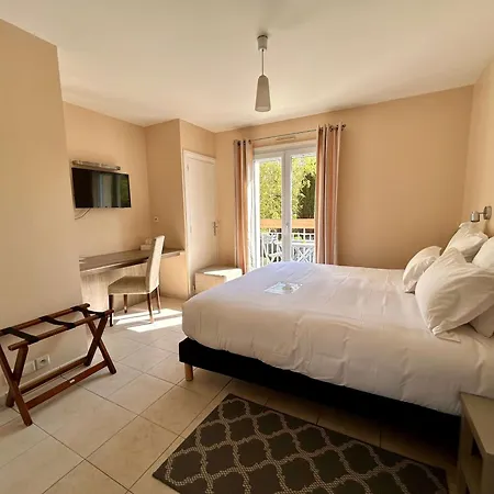 Hotel Brit Perros
